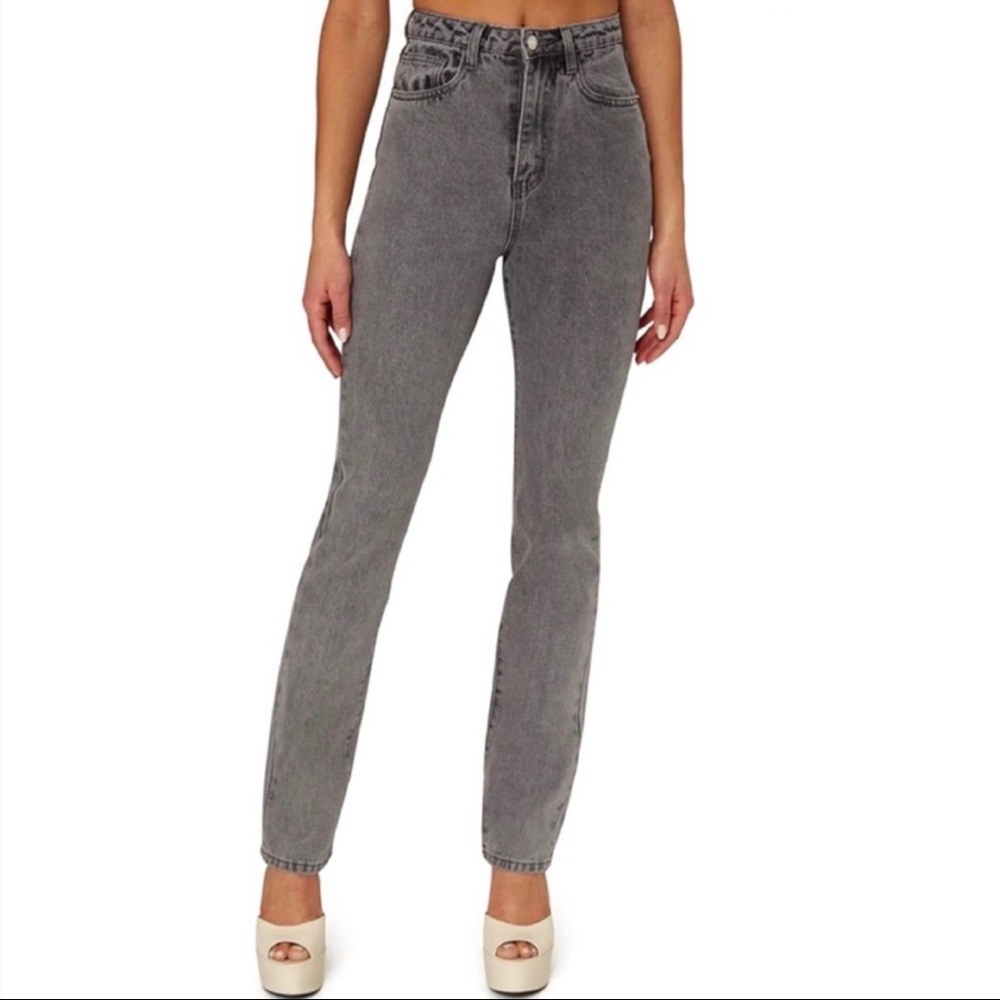 NEW WEWOREWHAT GRAY HIGH-WAISTED STRAIGHT LEG JEANS